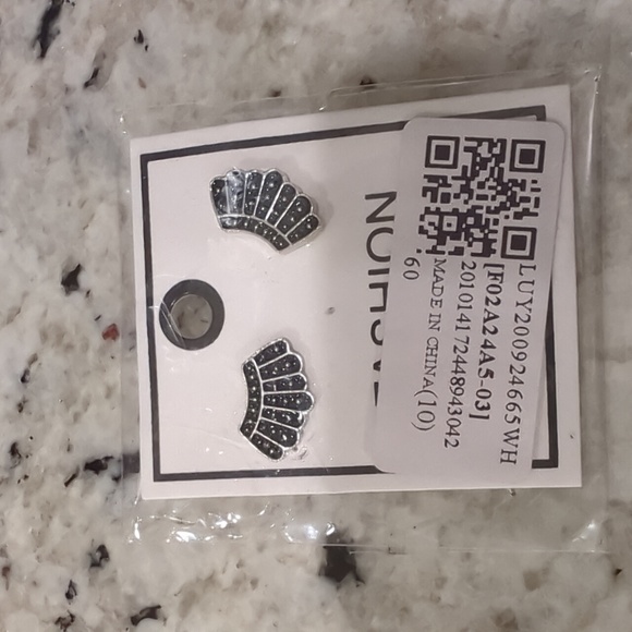 RBG inspired earrings - Picture 3 of 4